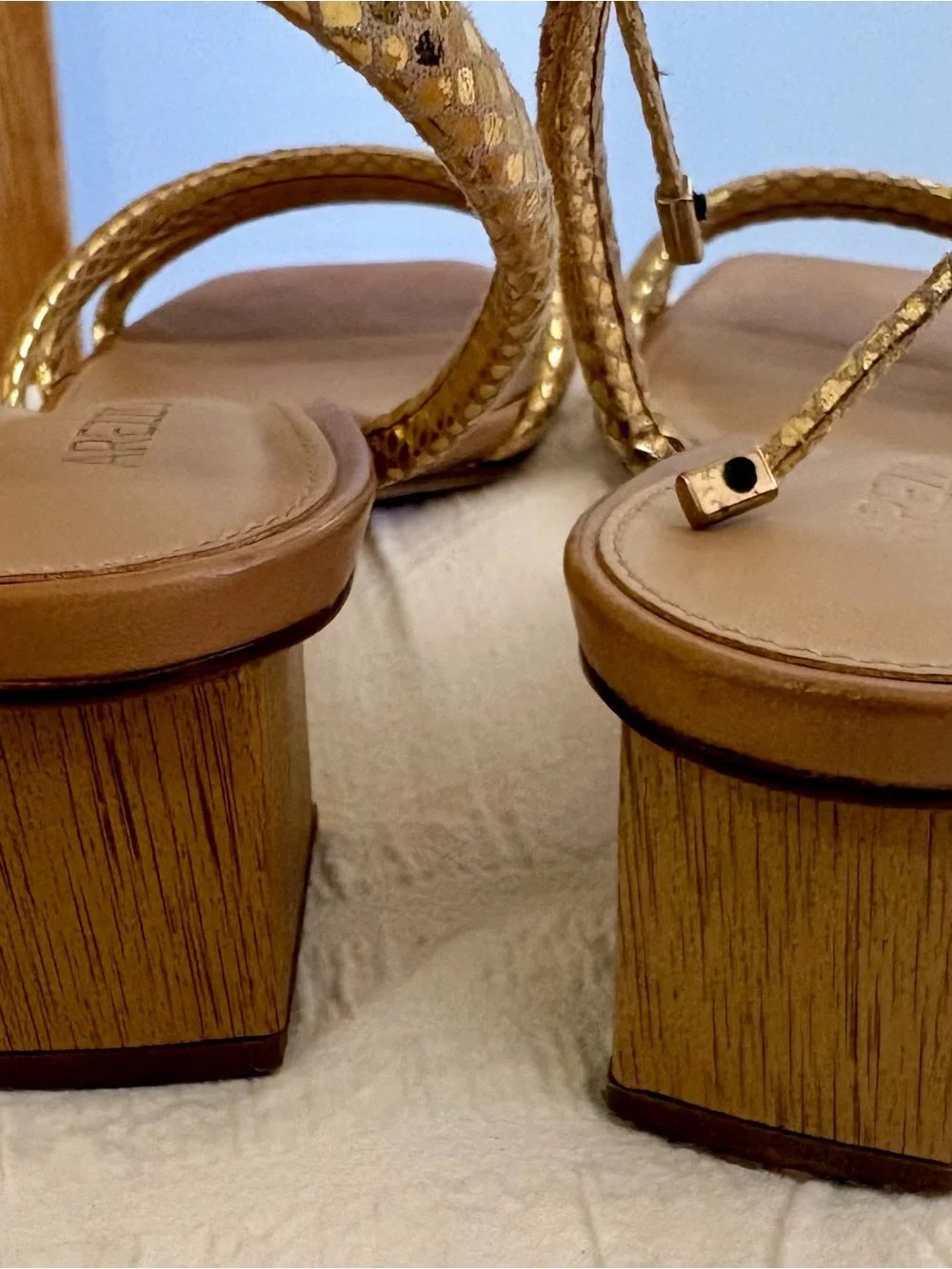 AREZZO Gold strappy sandals - Picture 10 of 11